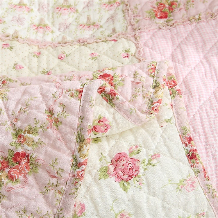 bed coverlet