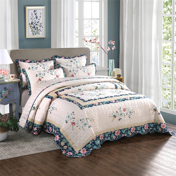 floral coverlet 