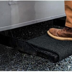 Camco Premium RV Step Rug - Black (42966)