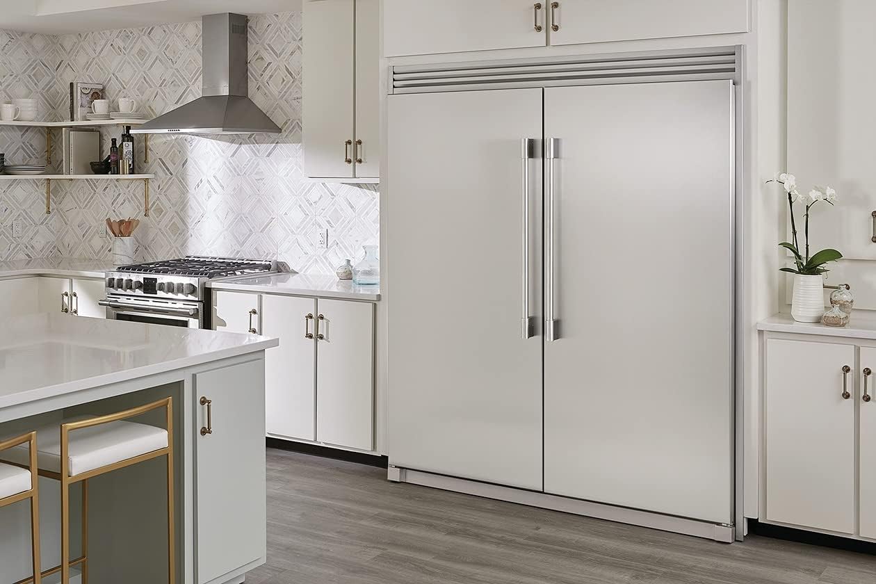 Frigidaire 33in Stainless Steel Fridge & Freezer Combo